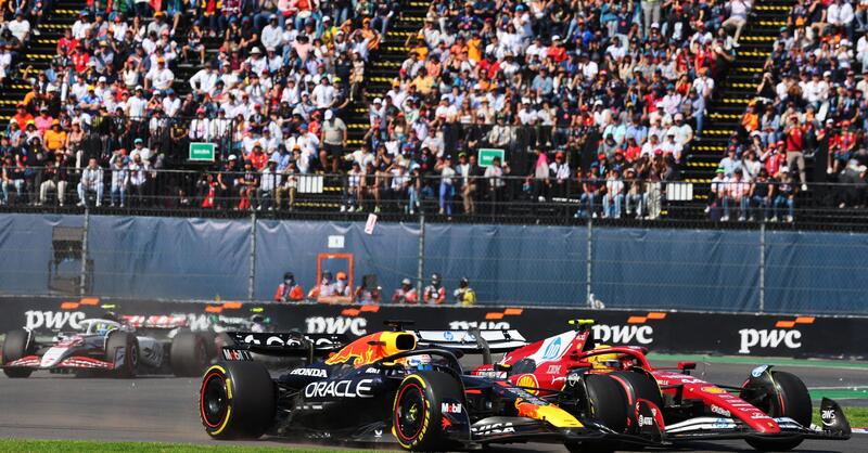 Formula 1. "Solo io penalizzato!": Hamilton furioso dopo il GP del Messico, attacco alla FIA e a Verstappen