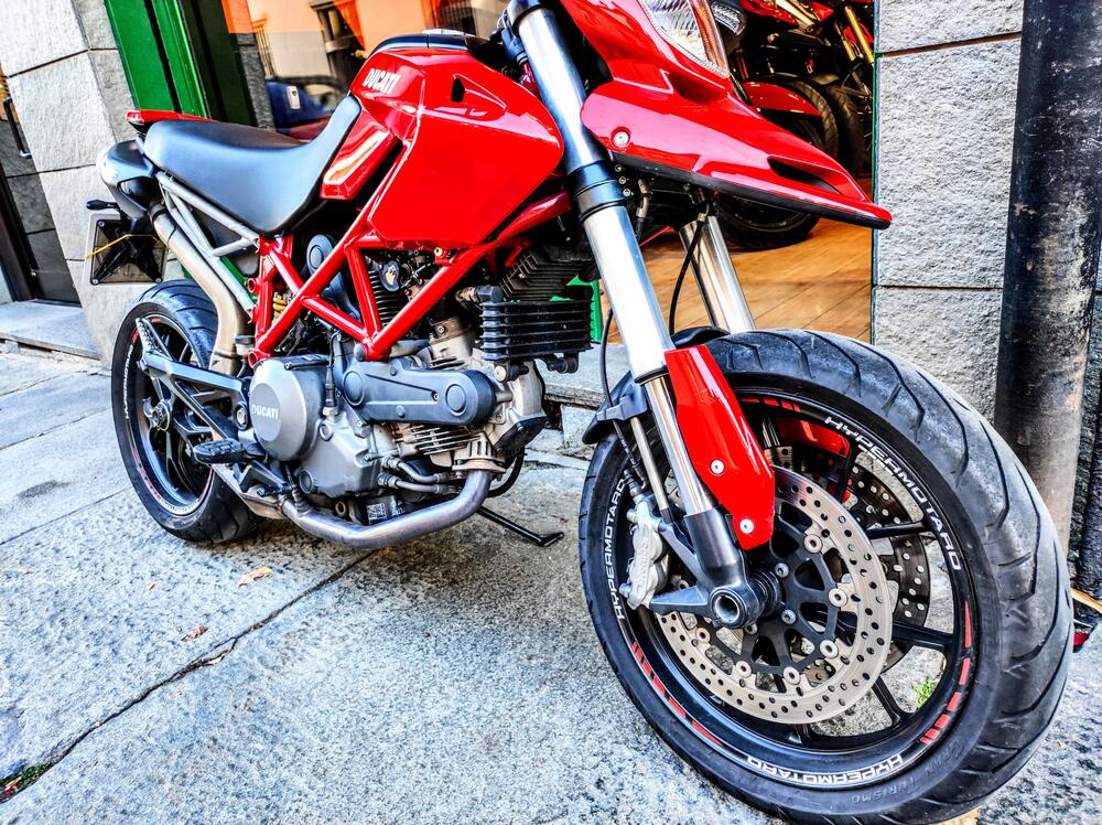 Ducati Hypermotard 796 (2012) (11)