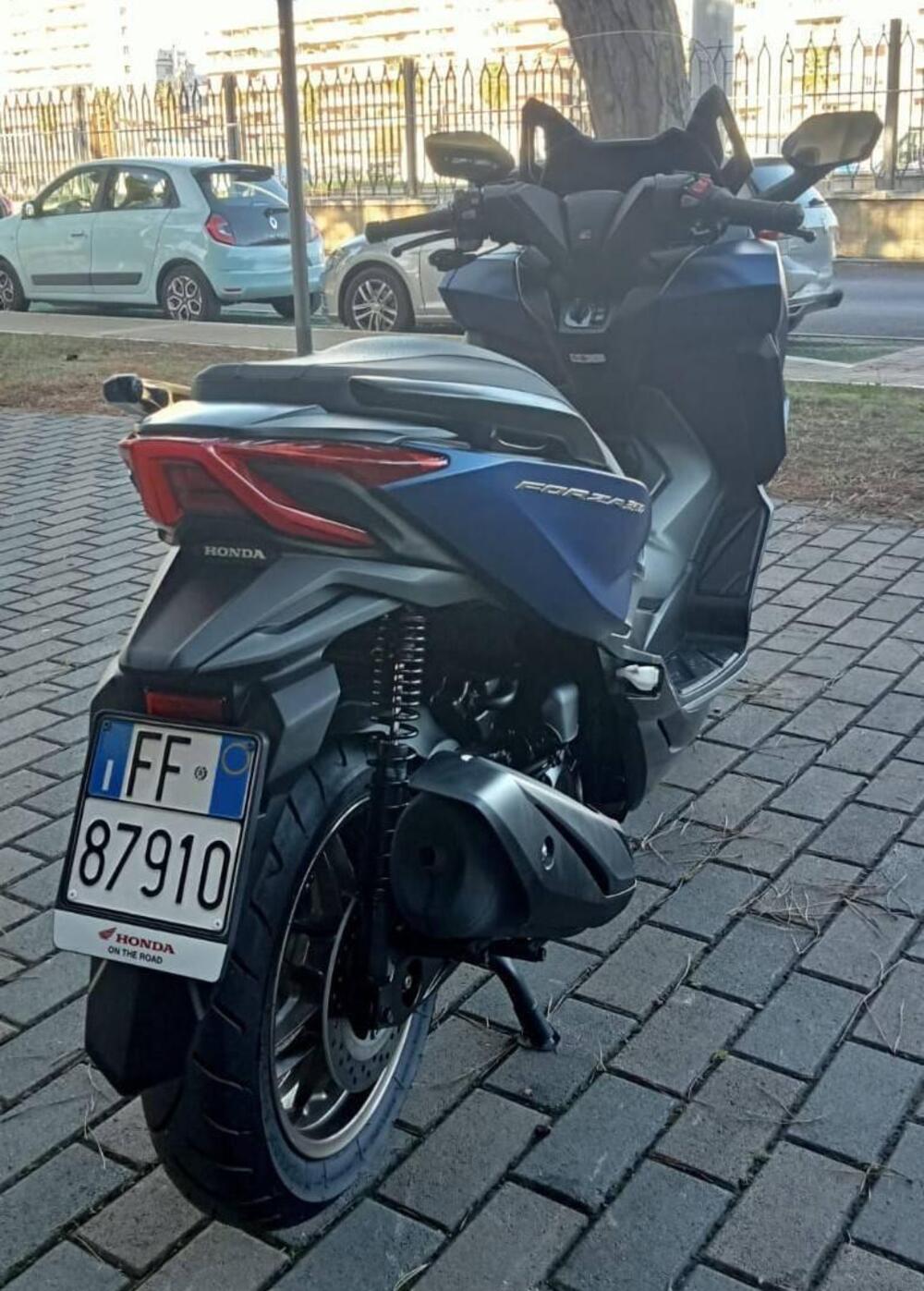 Honda Forza 350 (2022 - 24) (4)