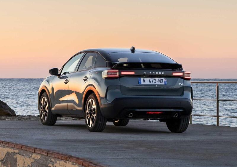 Citroen C4 (2020-->>) (6)