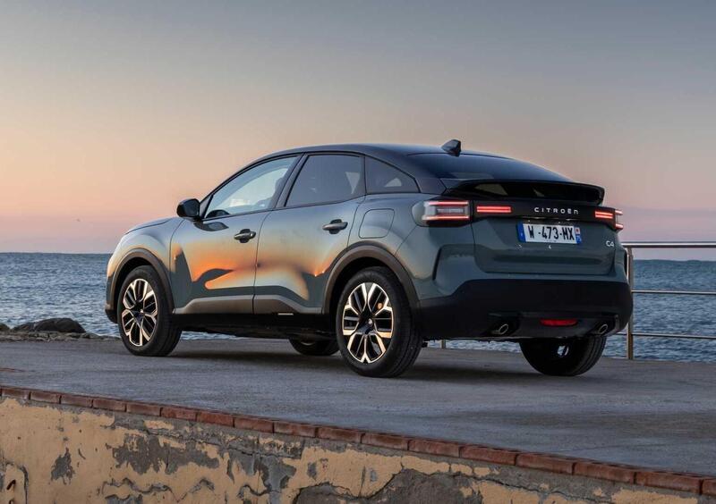 Citroen C4 (2020-->>) (7)