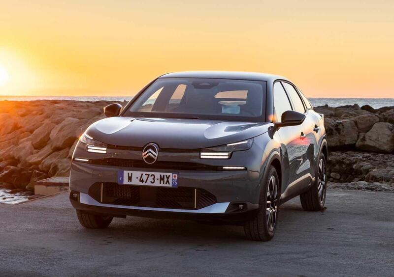 Citroen C4 (2020-->>) (4)
