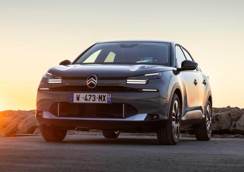 Citroen C4 (2020-->>) (5)