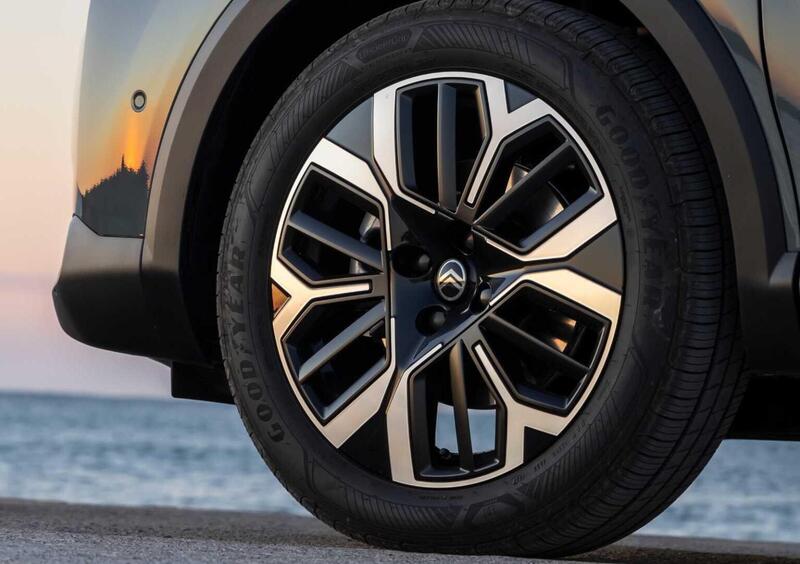 Citroen C4 (2020-->>) (15)