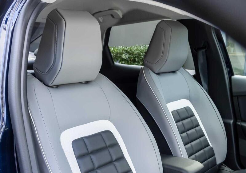 Citroen C4 X (2022-->>) (11)