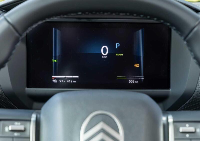 Citroen C4 X (2022-->>) (14)