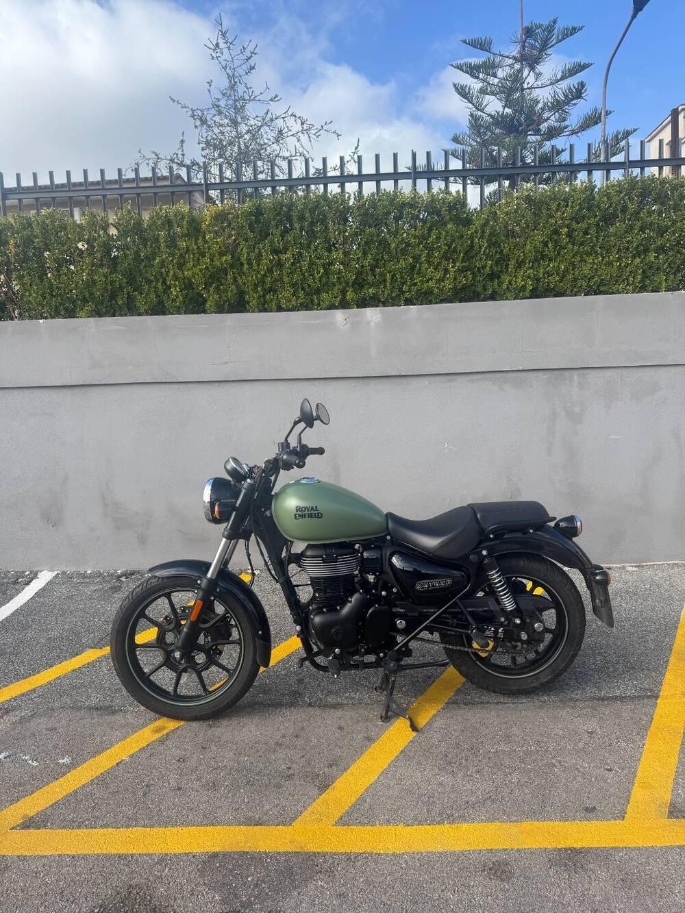 Royal Enfield Meteor 350 (2021 - 26)