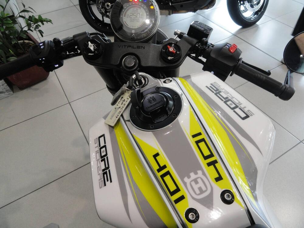 Husqvarna Vitpilen 401 (2021 - 23) (8)