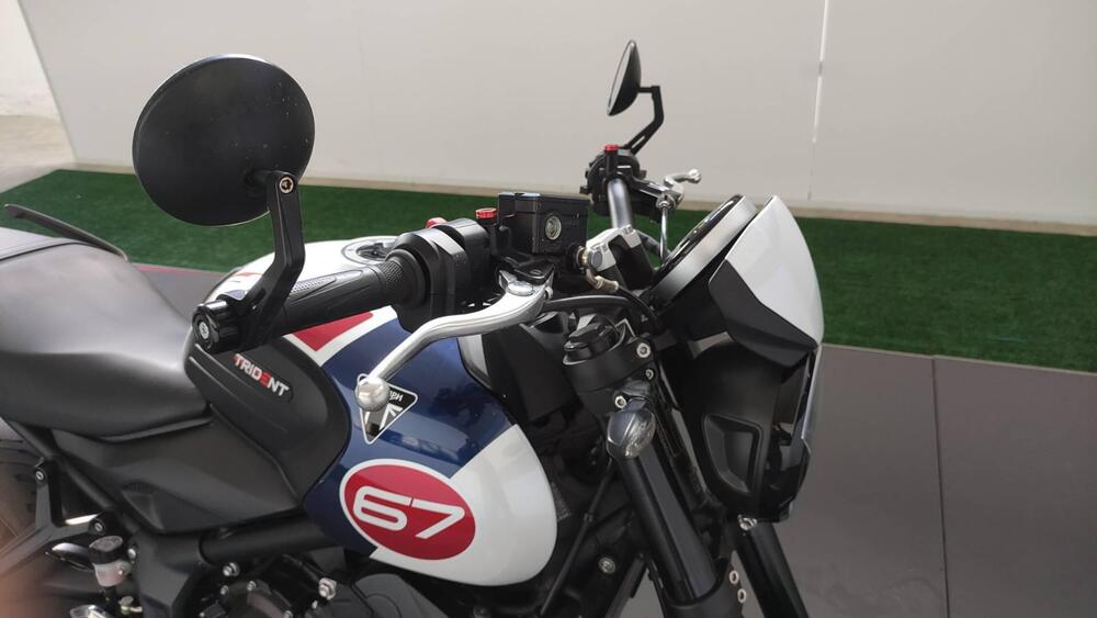 Triumph Trident 660 Triple Tribute Edition (2024) (5)