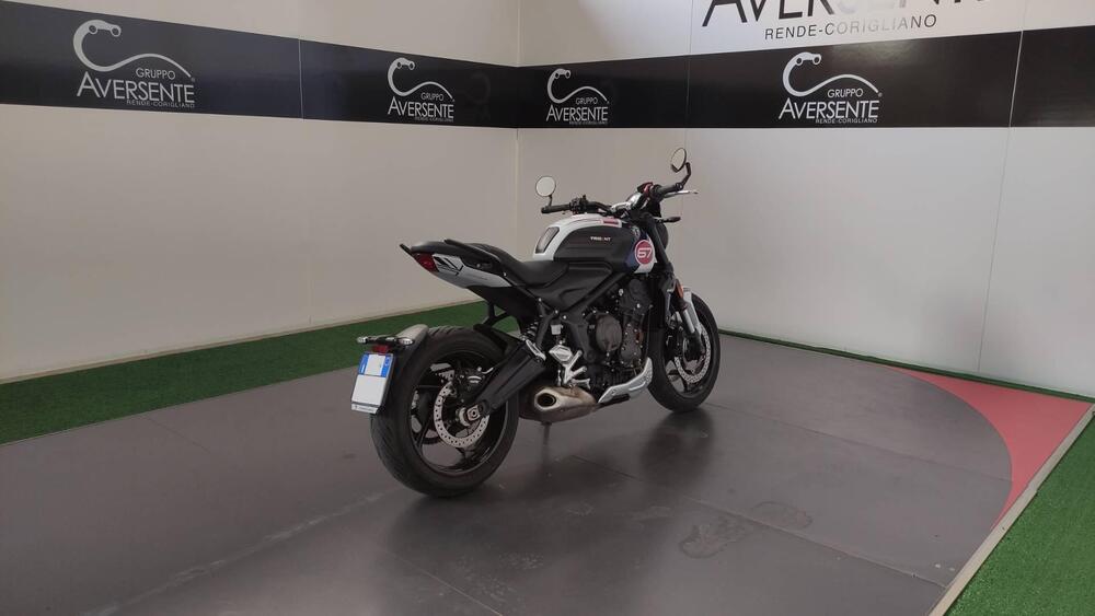 Triumph Trident 660 Triple Tribute Edition (2024) (6)