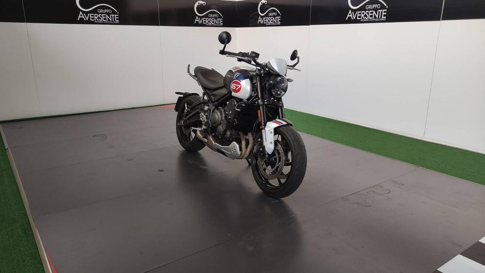 Triumph Trident 660 Triple Tribute Edition (2024) (2)