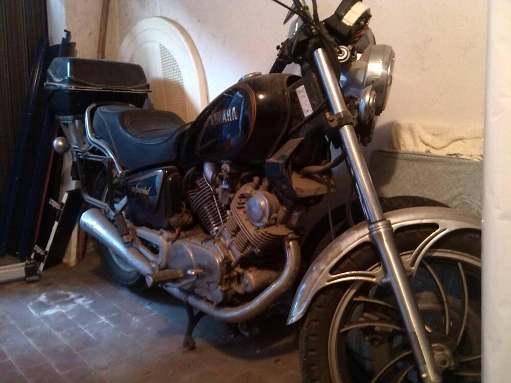 Yamaha 750 SPECIAL (2)