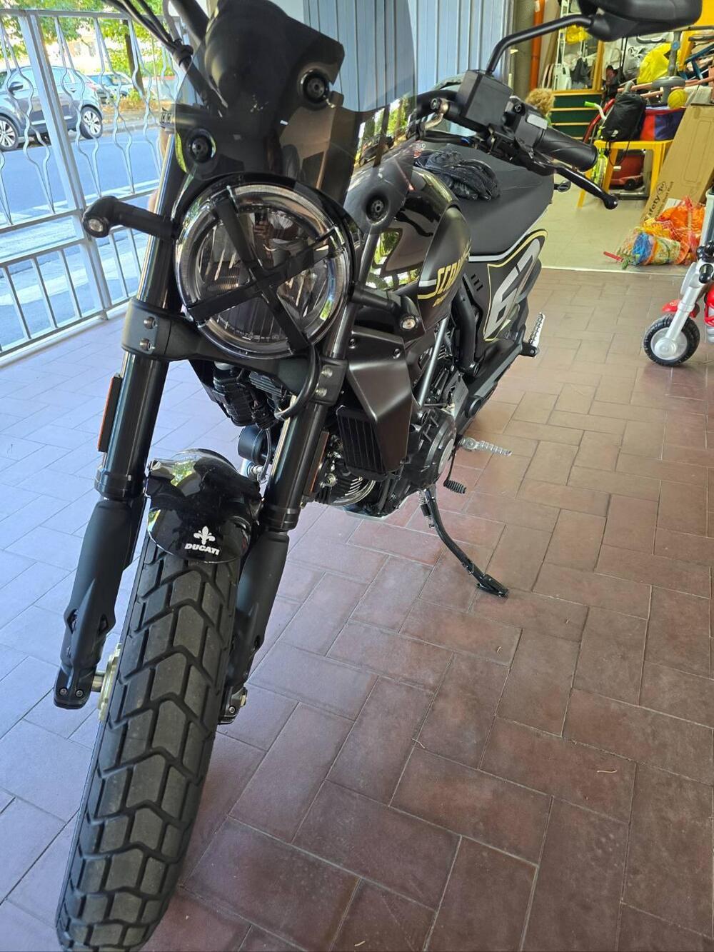 Ducati Scrambler 800 Full Throttle (2025 - 26) (4)