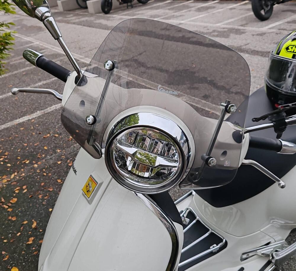 Vespa GTS 300 Super Sport (2023 - 24) (2)