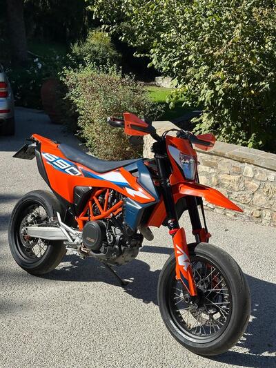 KTM 690 SMC R (2023 - 25) usata