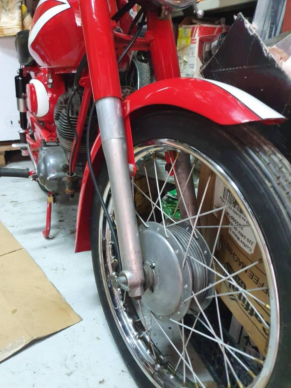 Moto Morini Corsaro 125 sport (7)