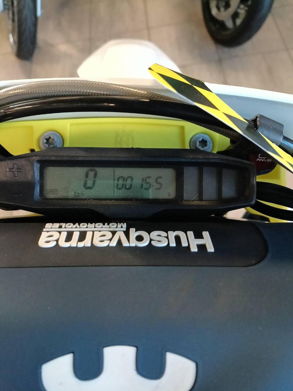 Husqvarna TE 150 (2024) (8)