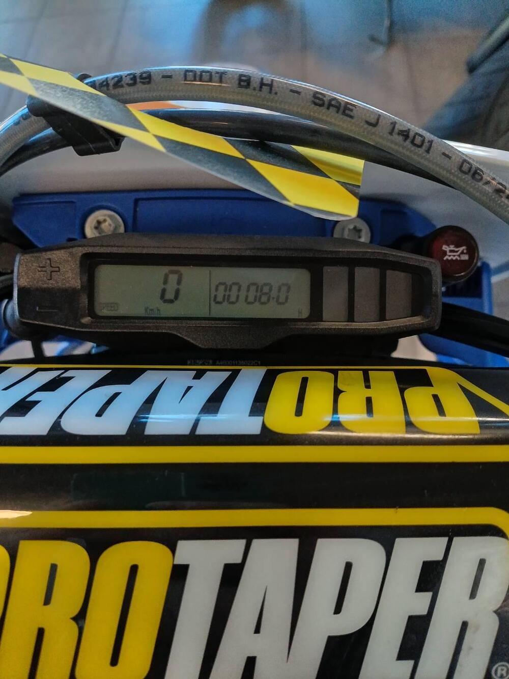 Husqvarna TE 300 Heritage (2025) (7)