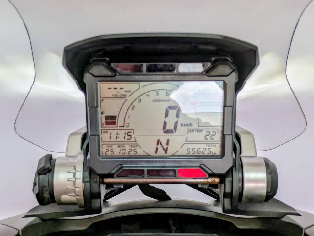 Honda X-ADV 750 (2017) (2)