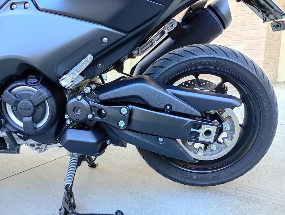 Yamaha T-Max 560 (2022 - 24) (10)