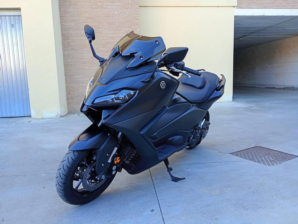 Yamaha T-Max 560 (2022 - 24) (13)