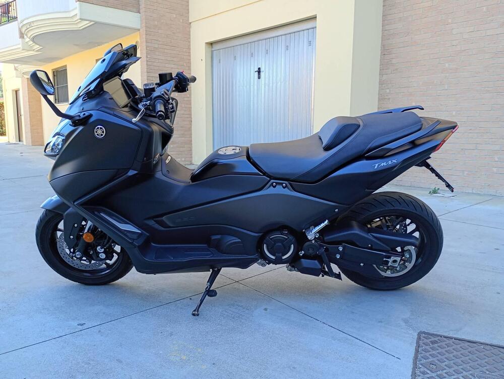 Yamaha T-Max 560 (2022 - 24) (14)