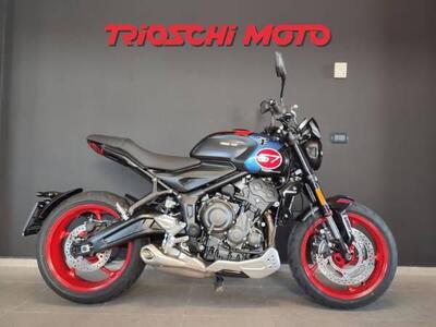Triumph Trident 660 Triple Tribute Edition (2025) nuova