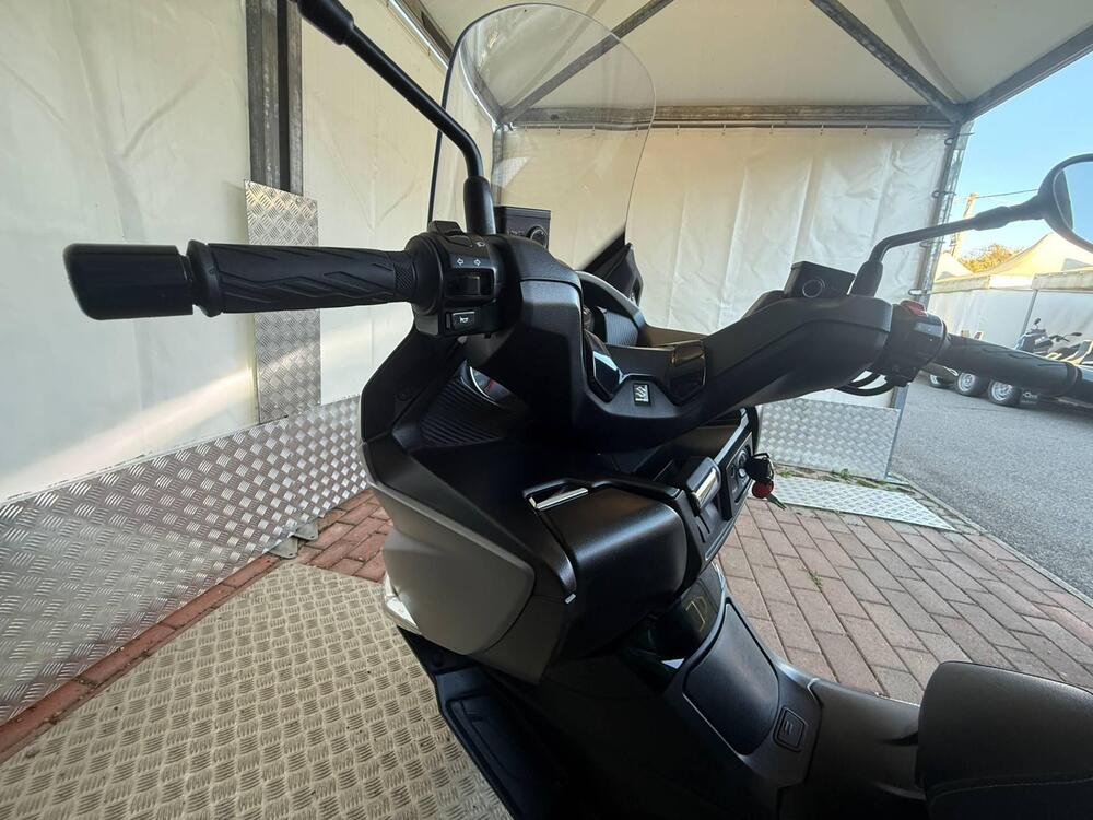 Suzuki Burgman AN 400 (2017 - 20) (18)