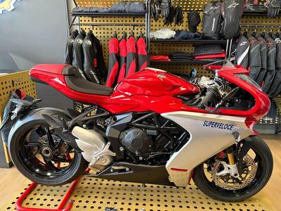 MV Agusta Superveloce 800 (2021 - 25) nuova