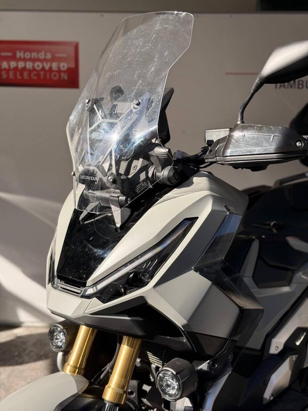 Honda X-ADV 750 Travel (2025 - 26) (8)