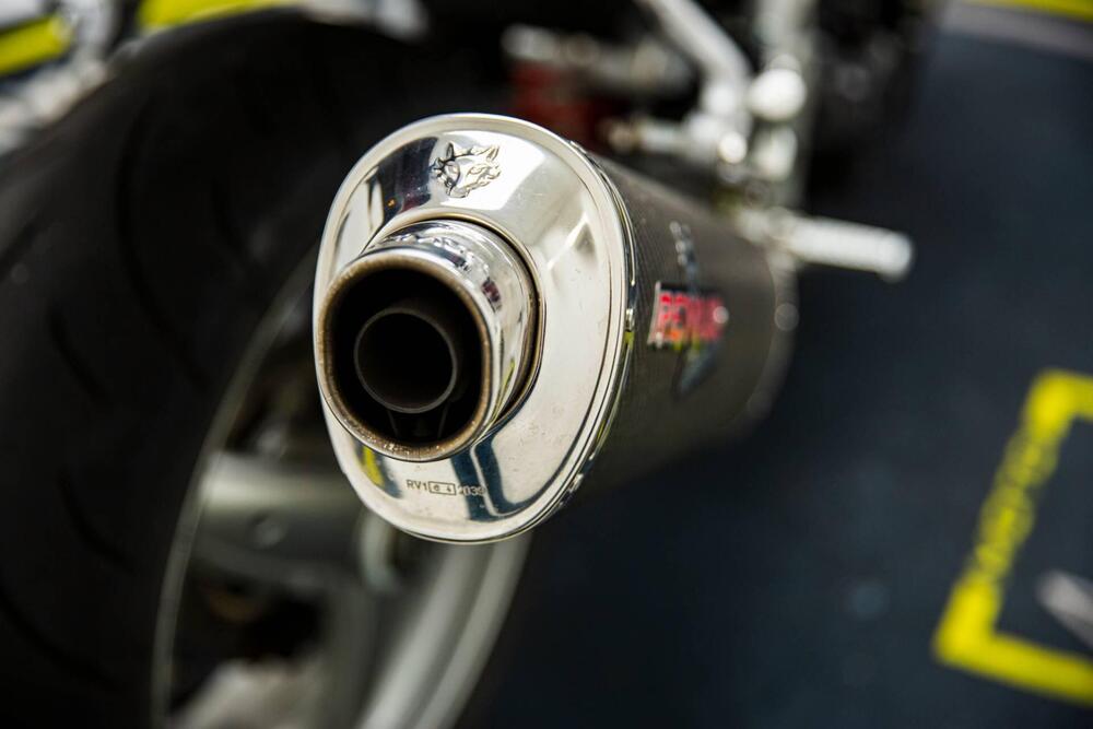 Triumph Speed Triple 955 (2002 - 04) (12)