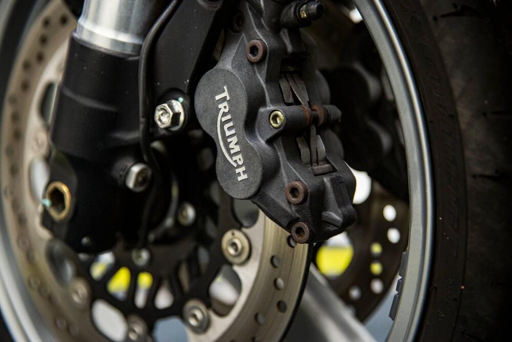 Triumph Speed Triple 955 (2002 - 04) (14)