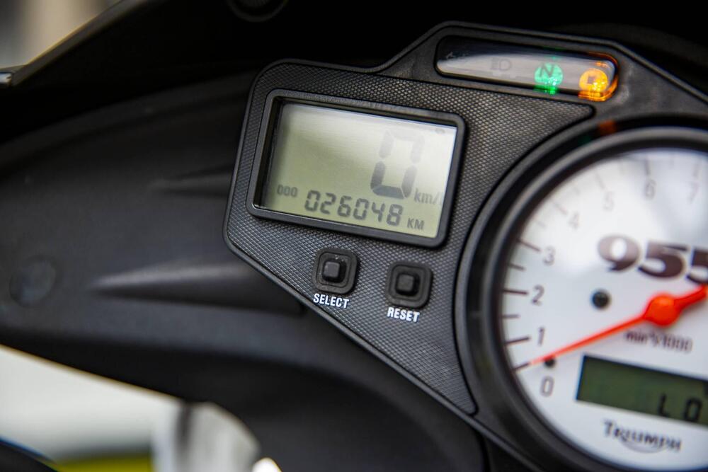 Triumph Speed Triple 955 (2002 - 04) (20)