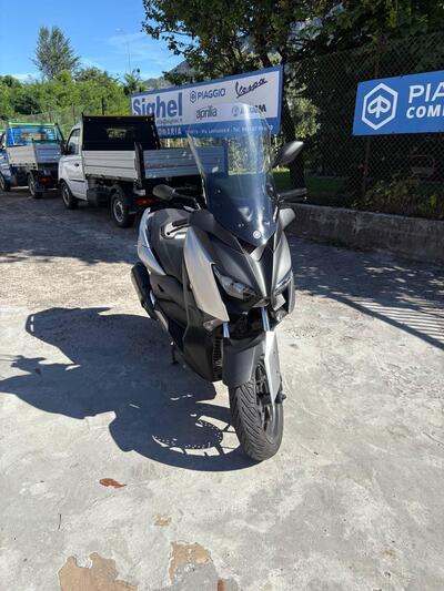 Yamaha X-Max 300 (2021 - 24) usata