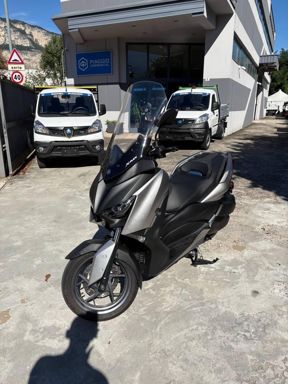 Yamaha X-Max 300 (2021 - 24) (2)