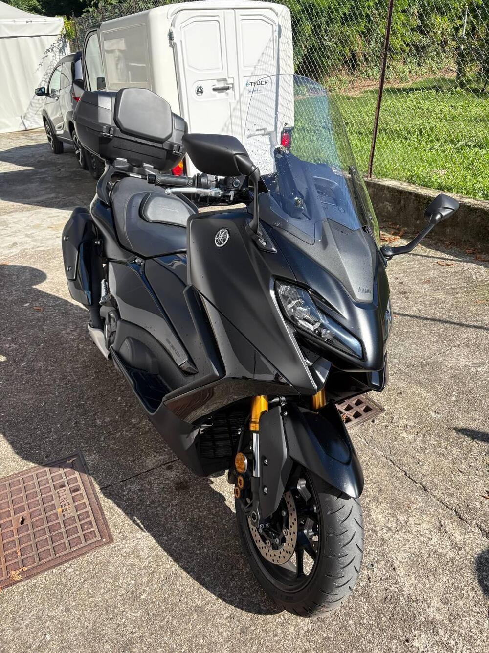 Yamaha T-Max 560 Tech Max (2022 - 24) (2)
