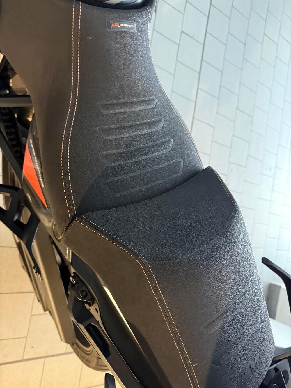 KTM 1290 Super Adventure S (2021) (5)