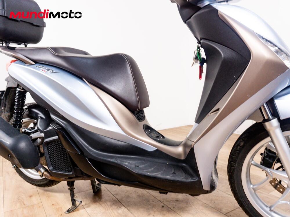 Piaggio Liberty 125 S i-get ABS (2016) (5)