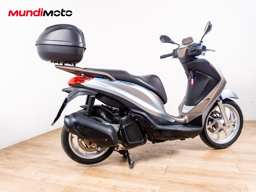 Piaggio Liberty 125 S i-get ABS (2016) (3)