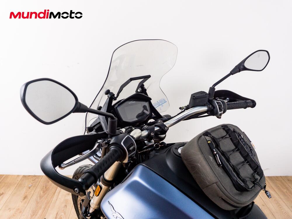 Moto Guzzi V85 TT (2024 - 26) (11)