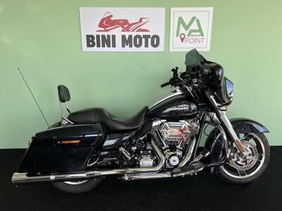Harley-Davidson 1690 Street Glide (2011 - 13) - FLHX usata