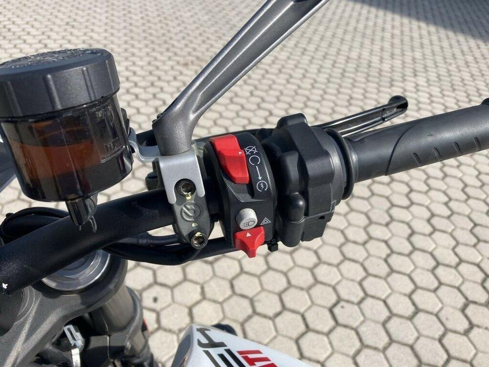 Ducati Monster 937 (2021 - 25) (10)