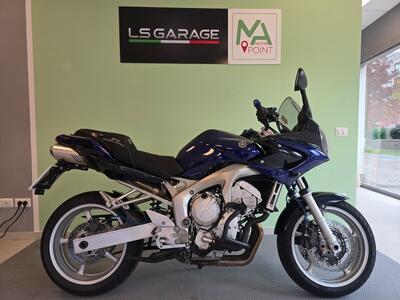 Yamaha FZ6 Fazer (2004 - 07) usata