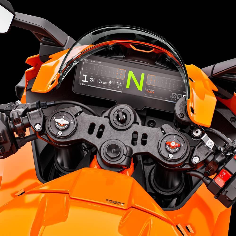 KTM 990 RC R (2026) (13)