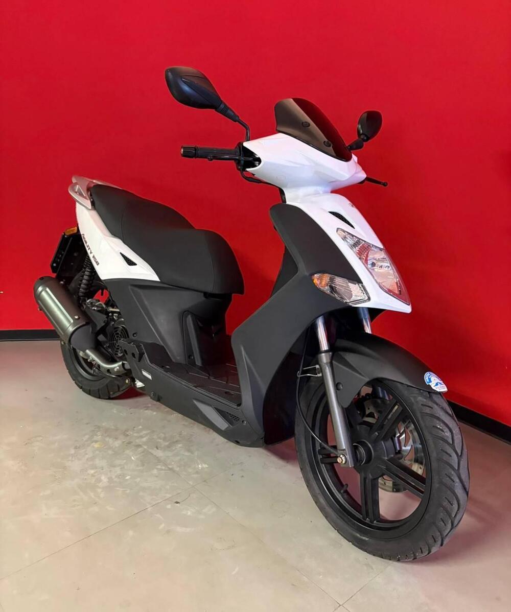 Kymco Agility 150 R16 (2)