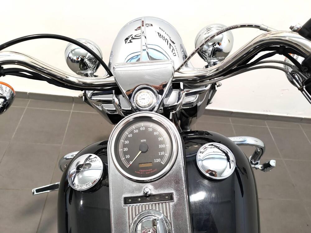 Harley-Davidson 1450 Road King Classic (1999 - 02) - FLHRCI (10)