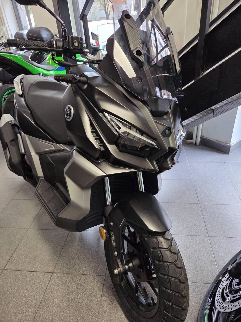 Voge Sfida SR1 ADV (2023 - 26) (2)