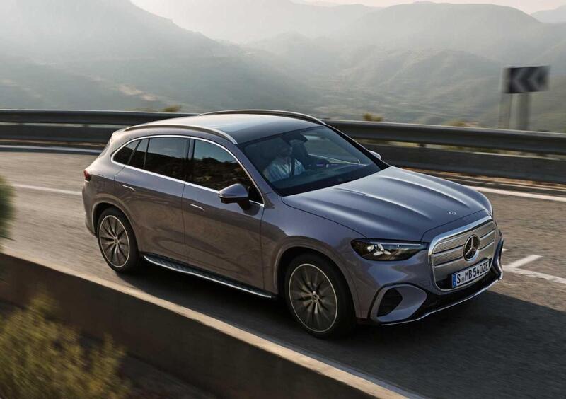 Mercedes-Benz GLC (2025-->>) (4)