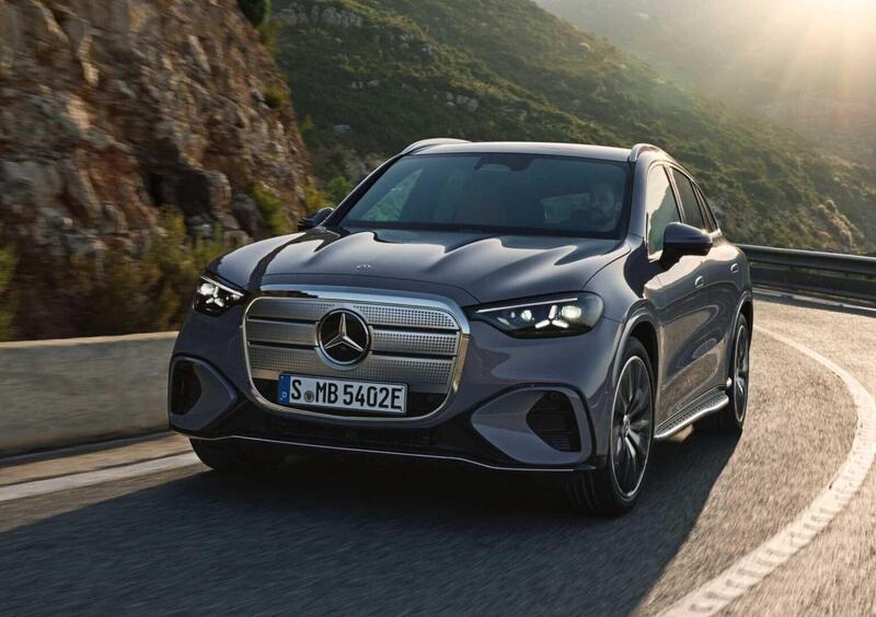 Mercedes-Benz GLC (2025-->>) (2)