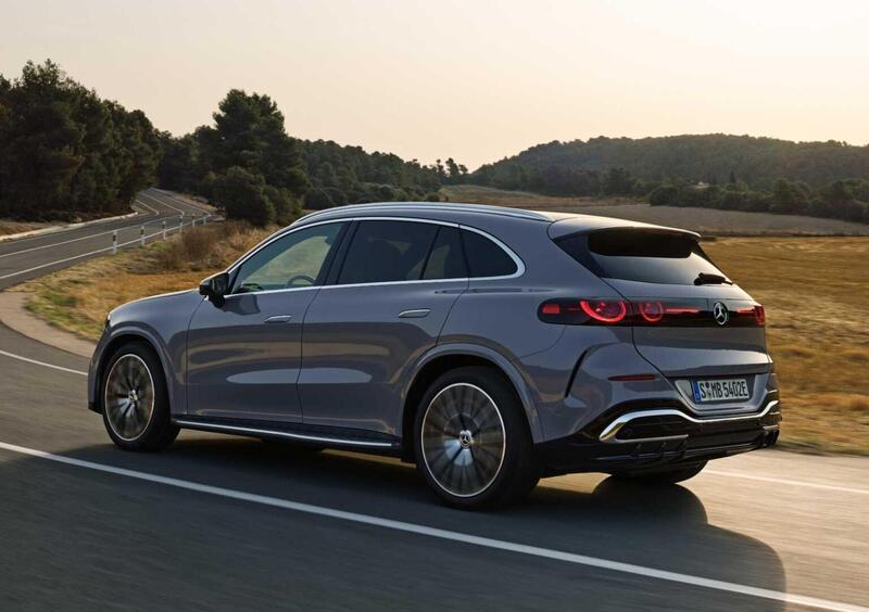 Mercedes-Benz GLC (2025-->>) (8)